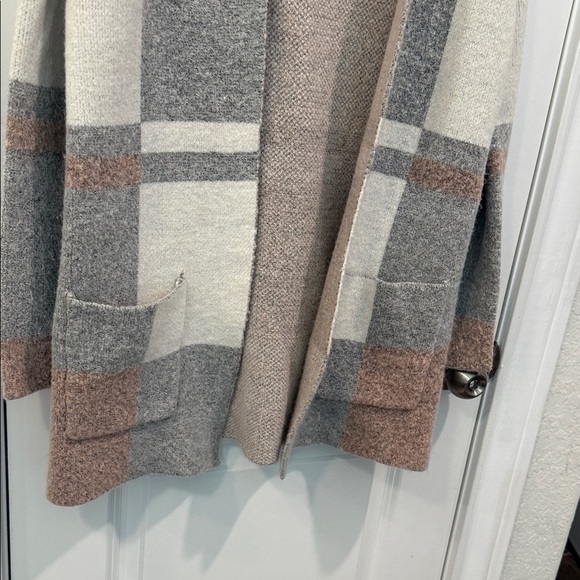 Cozy Patchwork Plaid Knit Open Front Long Cardigan - Picture 4 of 9